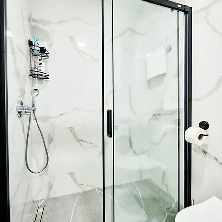 Pine 2 In The Center Apartament *