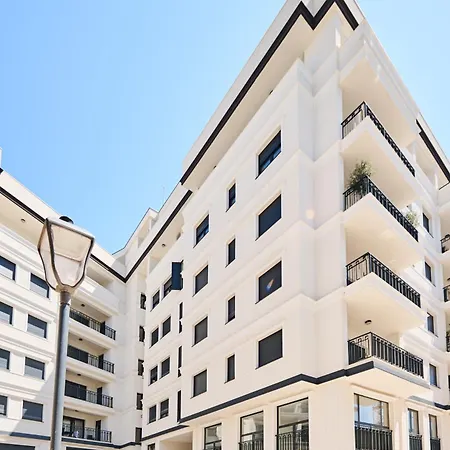 Pine 2 In The Center شقة تريبينيي