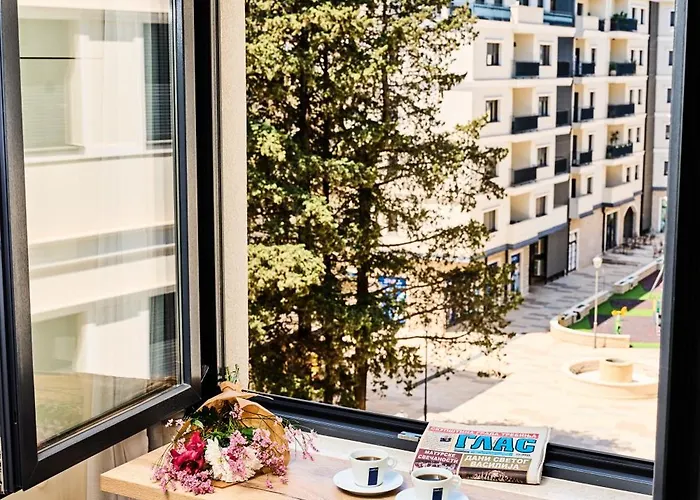 Pine 2 In The Center *