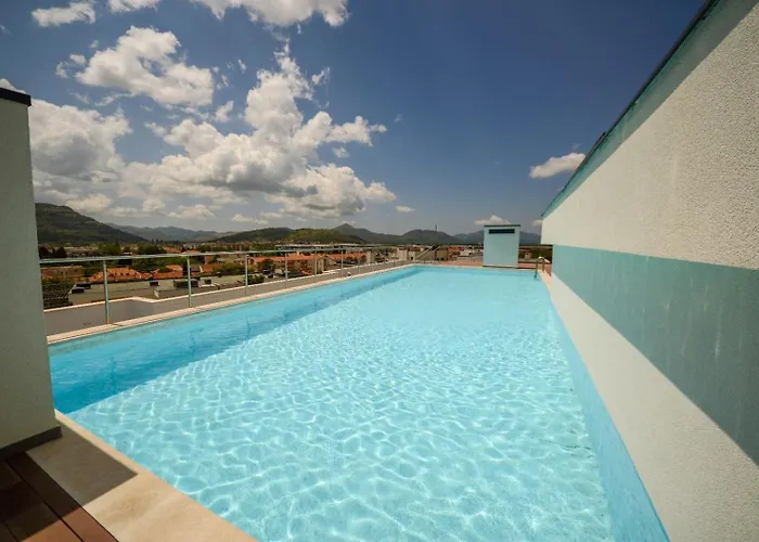 Pine 2 In The Center شقة *