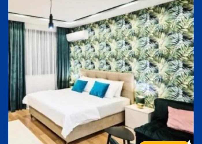 Pine 2 In The Center